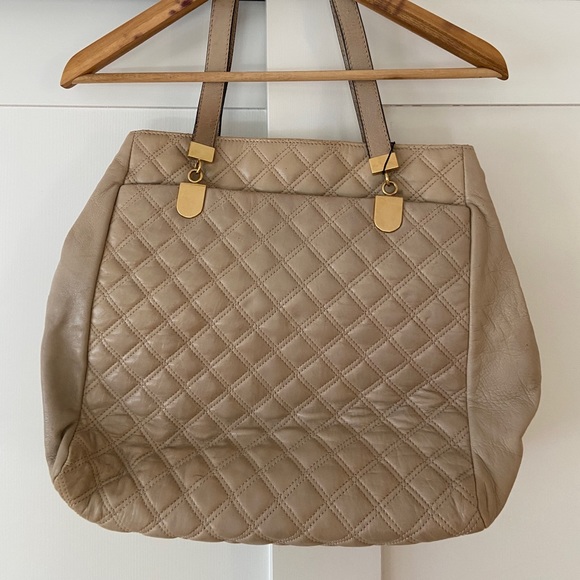 MARC JACOBS Quilted Italian Leather Tote - Picture 2 of 16
